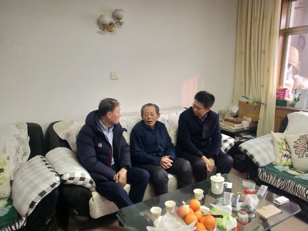 谈球吧体育官方线路