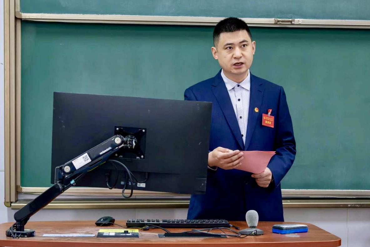 谈球吧体育APP下载