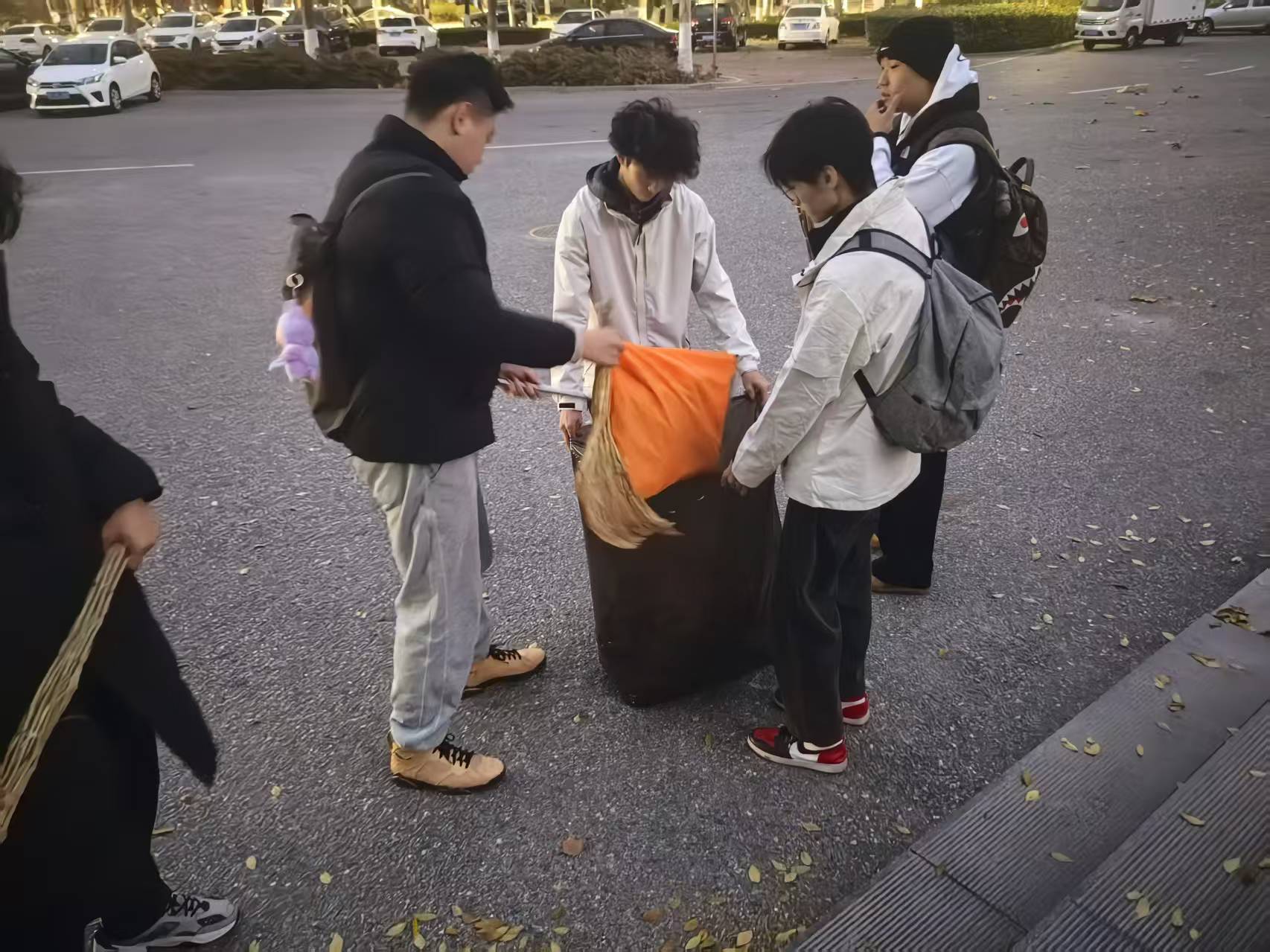 谈球吧体育赛事快讯