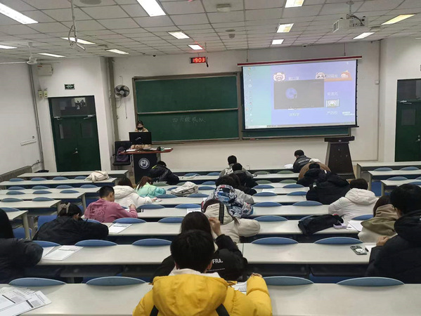 谈球吧体育APP下载