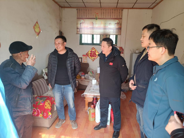 谈球吧体育稳定线路
