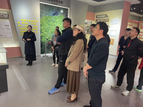 谈球吧体育稳定线路