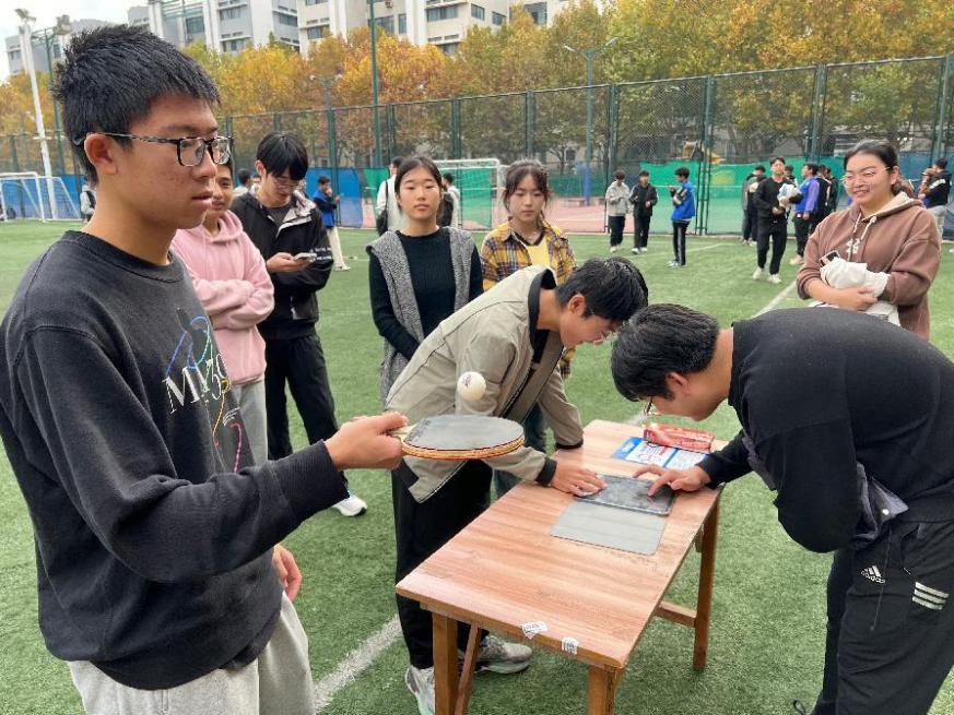 谈球吧体育赛事资讯平台