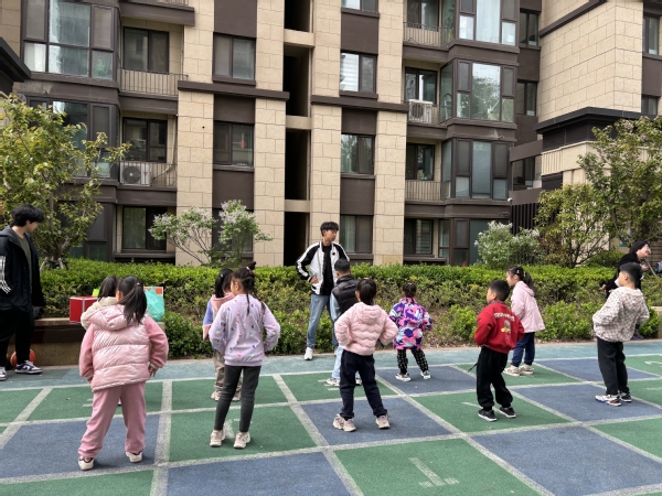 谈球吧体育稳定线路