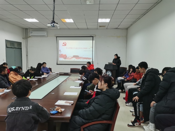 谈球吧体育稳定线路
