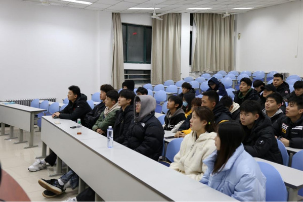 谈球吧体育官方线路